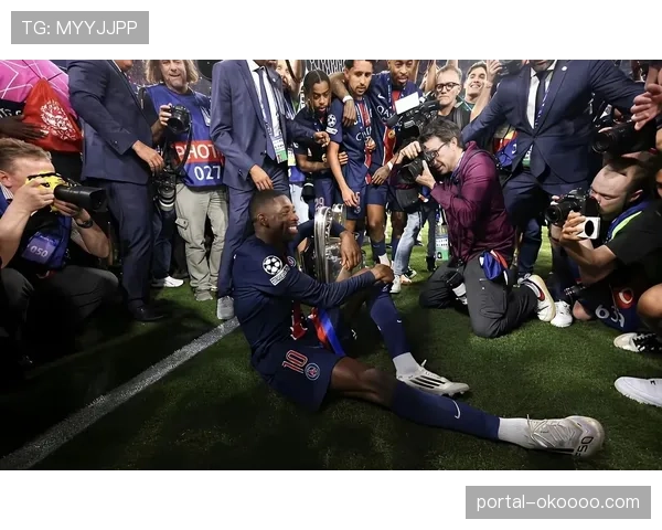 登贝莱伤退：新科金球先生左小腿不适被迫离场